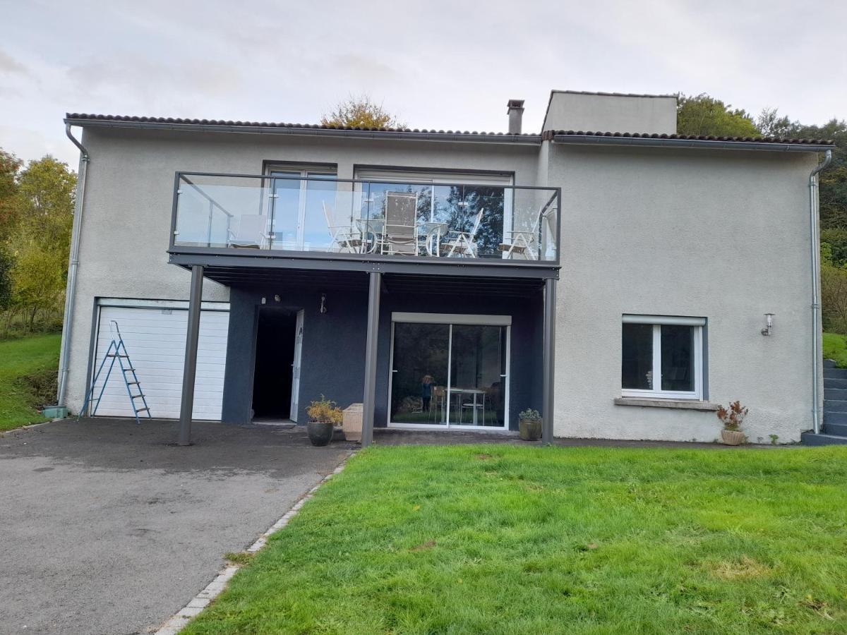 A 5 Mns Du Puy De Dome Avec Vue Imprenable Studio Rez De Jardin 24M2 Neuf A Laschamps Saint-Genes-Champanelle Exterior photo
