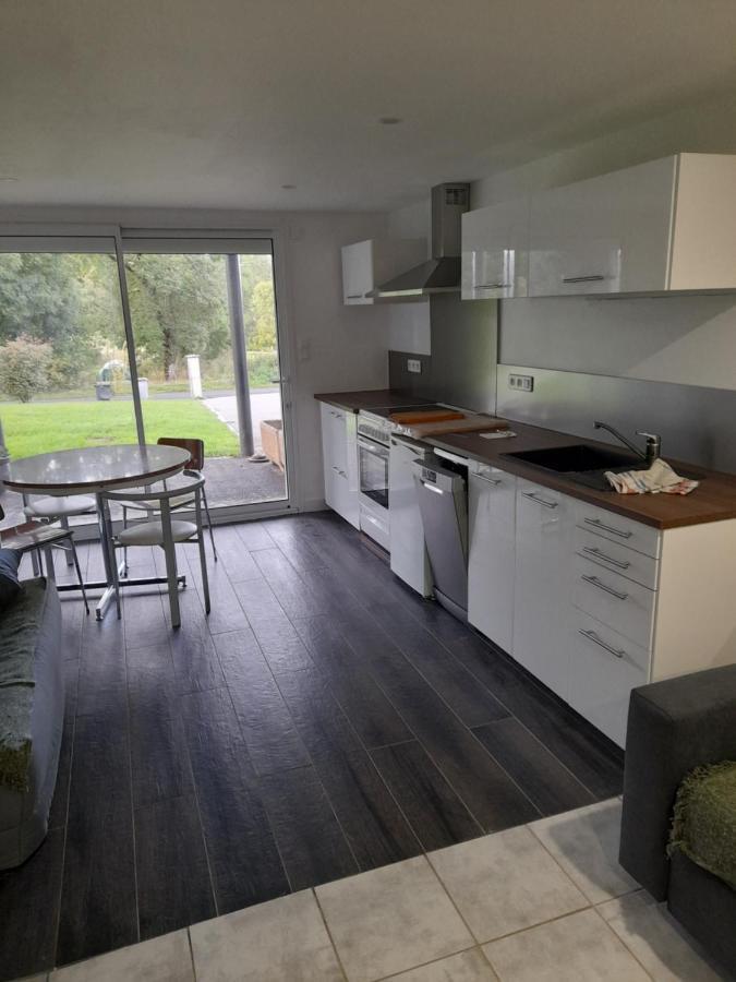 A 5 Mns Du Puy De Dome Avec Vue Imprenable Studio Rez De Jardin 24M2 Neuf A Laschamps Saint-Genes-Champanelle Exterior photo